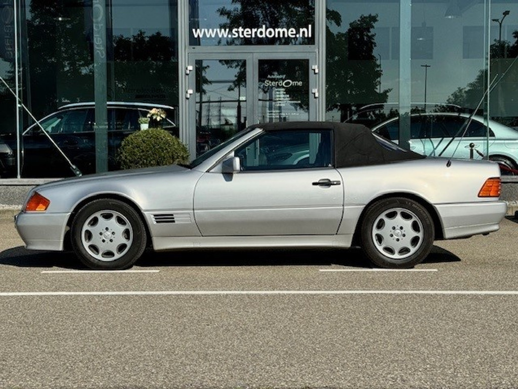 Mercedes-Benz SL-Klasse 300 SL-24 Automatische Airco l Memory l Alarm l Automatische antenne l Windschot l Stoelverwarming l 5 Traps automaat l 31956945-3.jpg | Sterdome B.V.