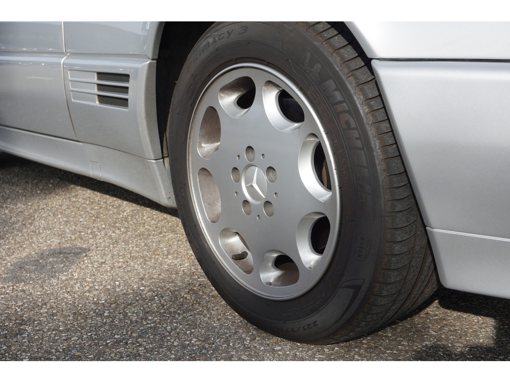 Mercedes-Benz SL-Klasse 300 SL-24 Automatische Airco l Memory l Alarm l Automatische antenne l Windschot l Stoelverwarming l 5 Traps automaat l 31956945-35.jpg | Sterdome B.V.