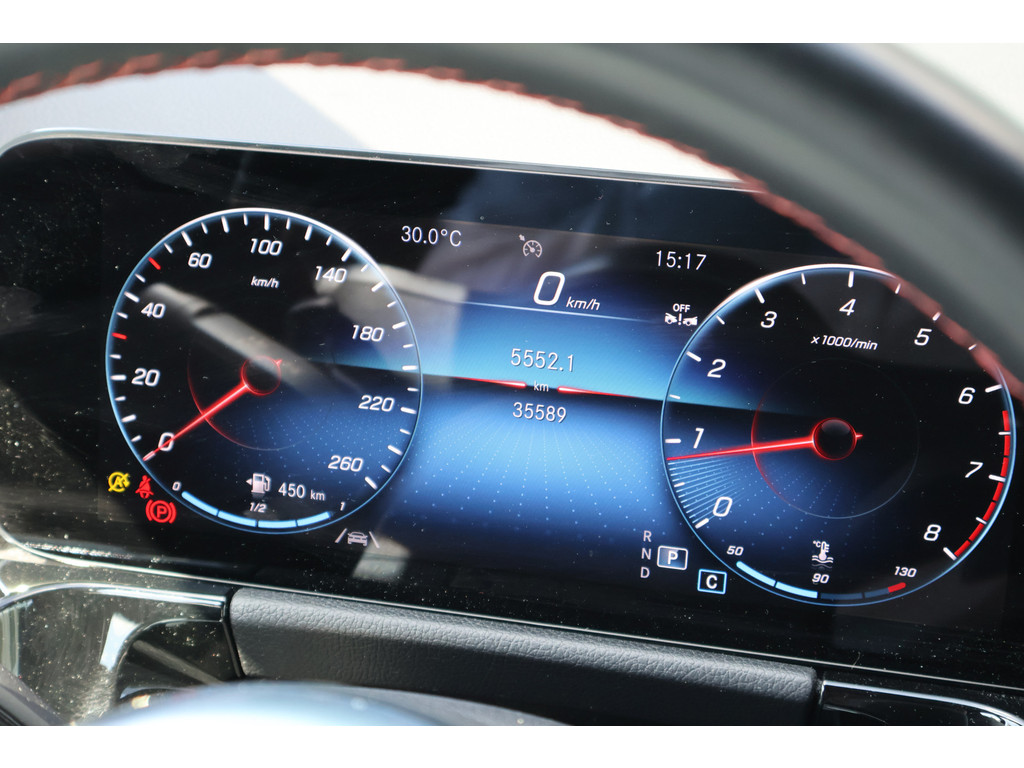 Mercedes-Benz GLA 180 AMG Line l Automaat I Achteruitrij camera l Tempomaat l Stoelverwarming l Sfeerverlichting l MBUX l Widescreen l Keyless Go 35500851-12.jpg | Sterdome B.V.