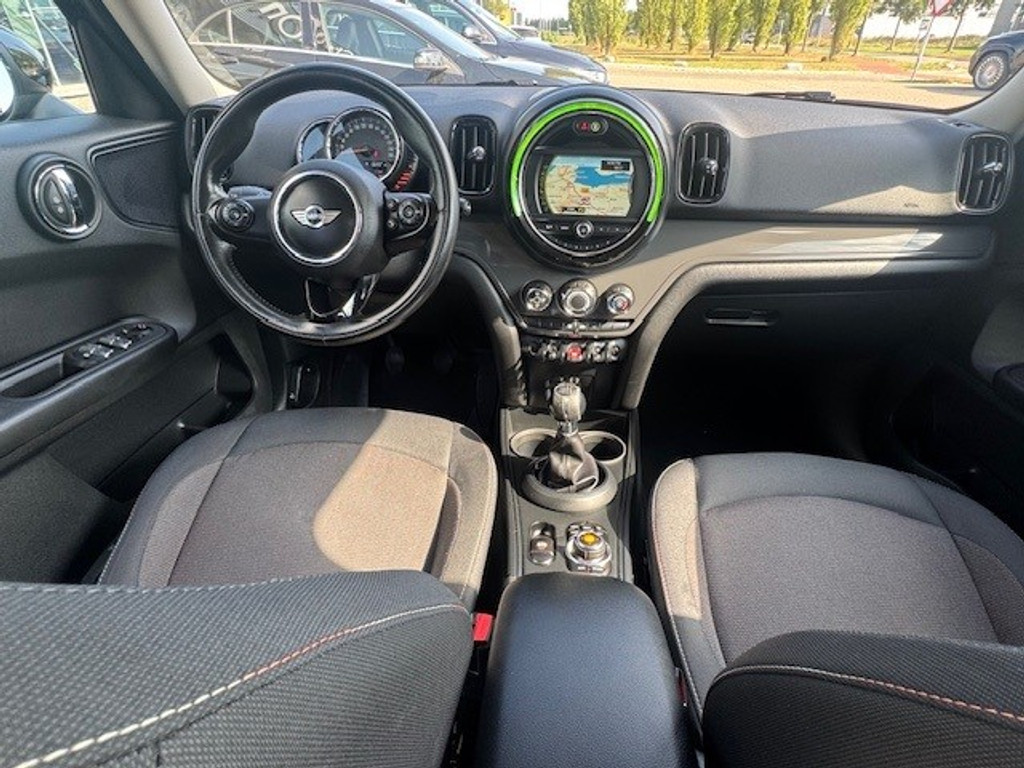 MINI Countryman 1.5 Cooper I 136 PK l Navigatie I Parkeersensoren I Bluetooth I Climate Control I Cruise control I 47072496-1.jpg | Sterdome B.V.